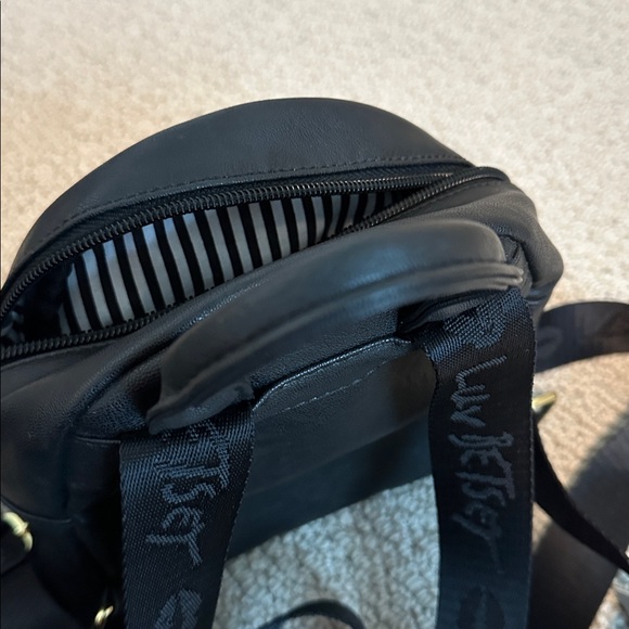 Betsey Johnson Black Sequin mini bag/purse- like new - Picture 6 of 8